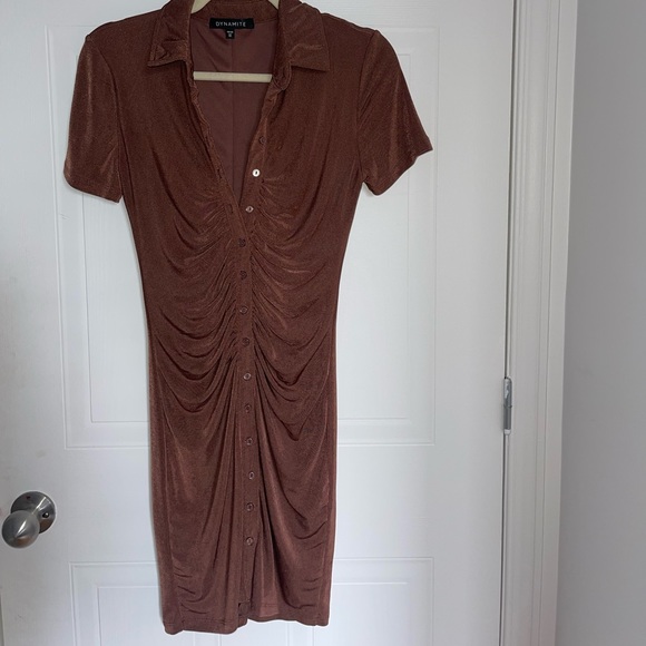DYNAMITE DRESS XS FITTED - NEW - Picture 1 of 1